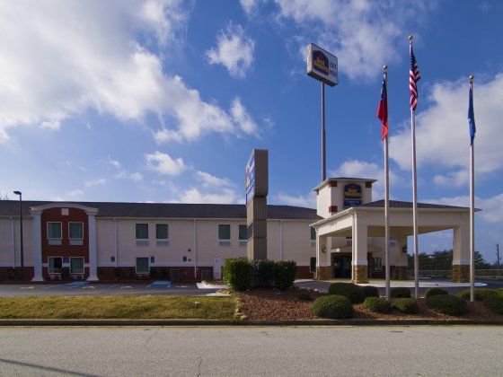 Baymont By Wyndham Cornelia Exterior foto